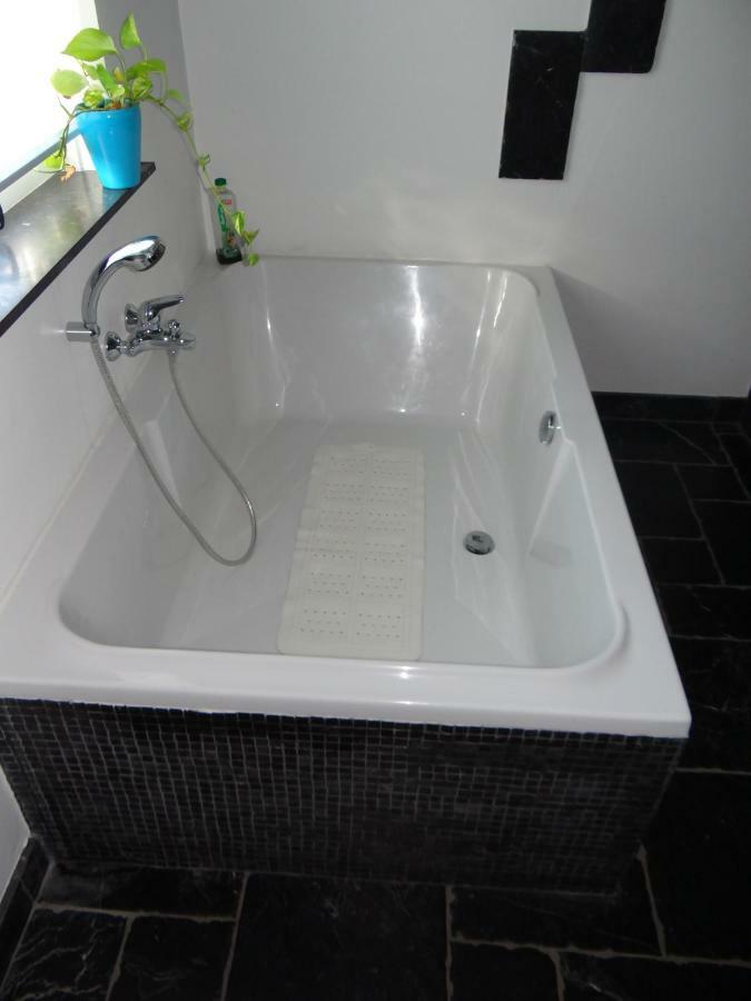 Guesthouse Rijsbergen_Zundert Luaran gambar